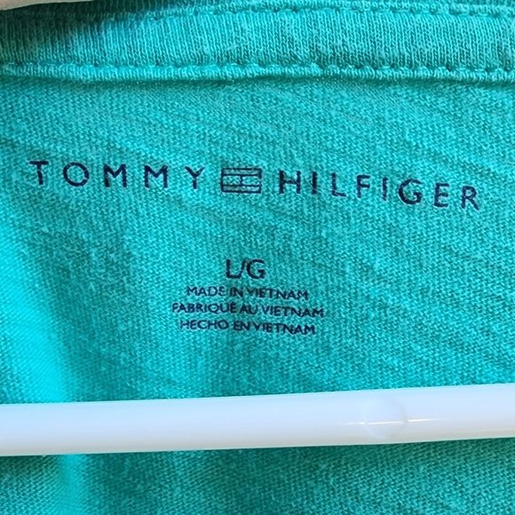 Tommy Hilfiger Aqua V-Neck T-Shirt Size Large - Picture 10 of 16
